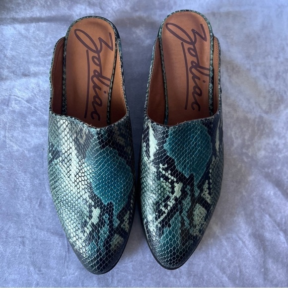 Zodiac Women's Quartz Clog Snake Print Teal Size 8 - Picture 5 of 10